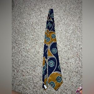 Two (2) Oscar De La Renta 100% silk patterned ties